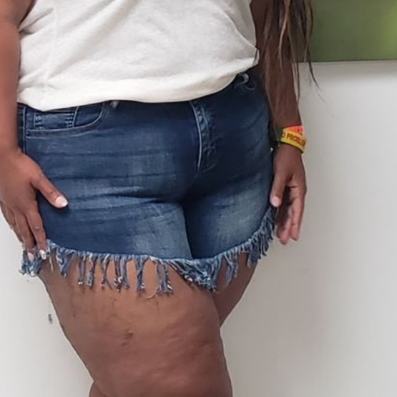 Jean shorts - Picture 1 of 7